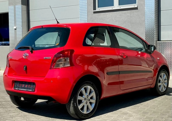 Toyota Yaris cena 11900 przebieg: 137300, rok produkcji 2009 z Pisz małe 232